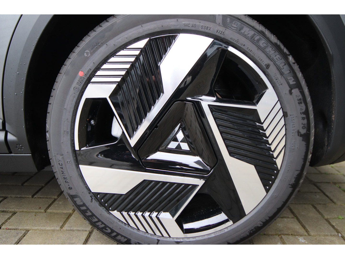 Mitsubishi Mitsubishi