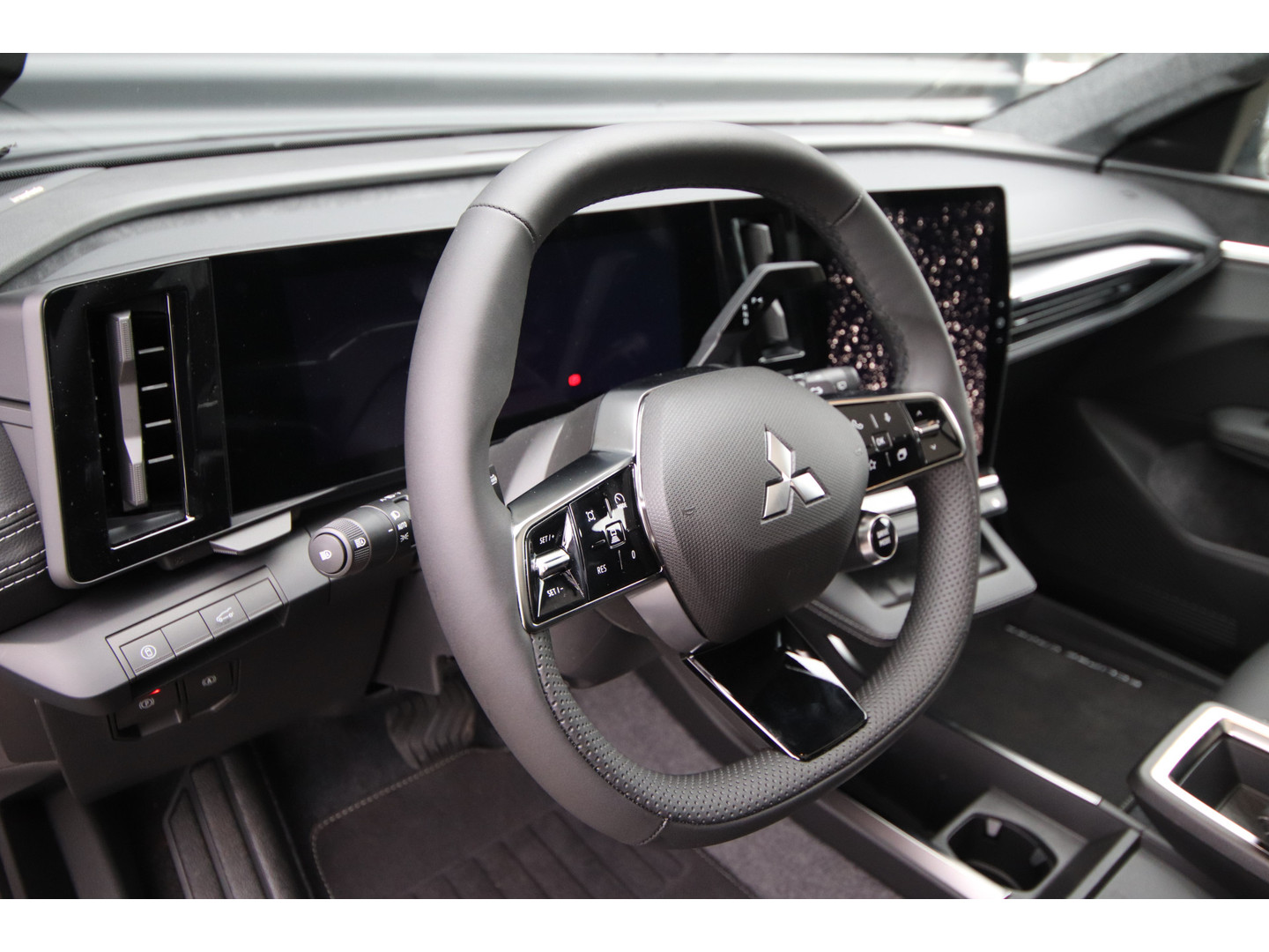 Mitsubishi Mitsubishi