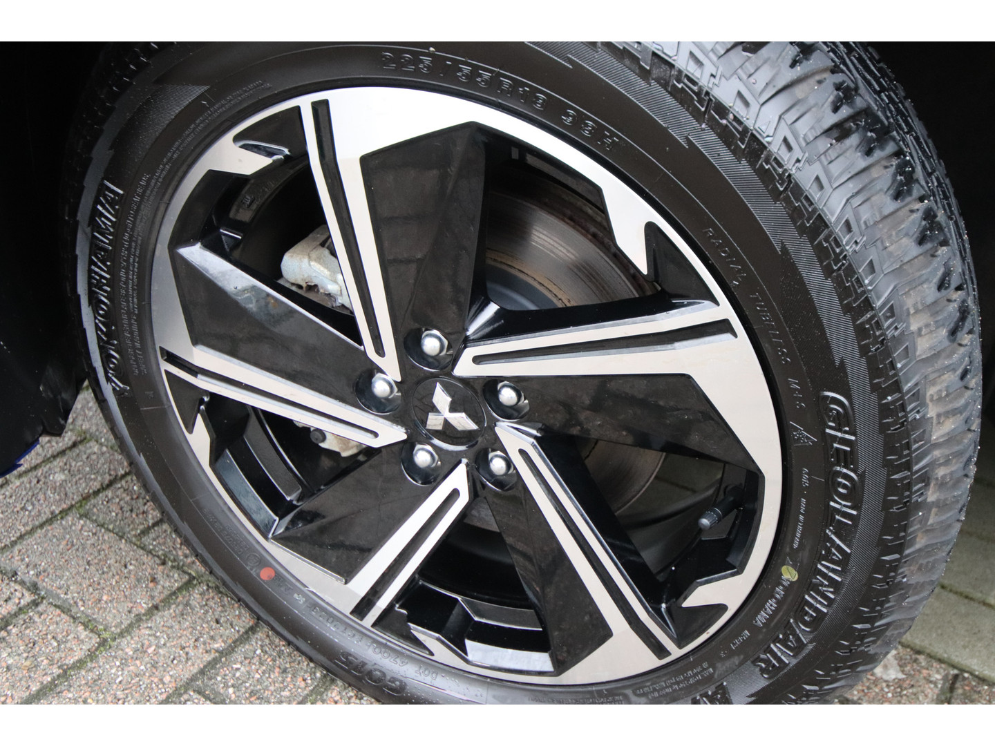 Mitsubishi Mitsubishi