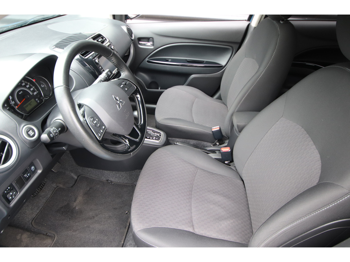 Mitsubishi Mitsubishi