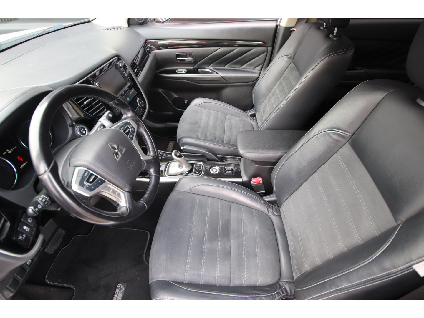 Mitsubishi Mitsubishi