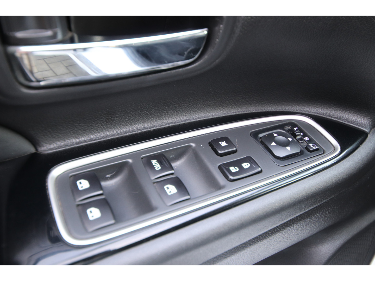 Mitsubishi Mitsubishi