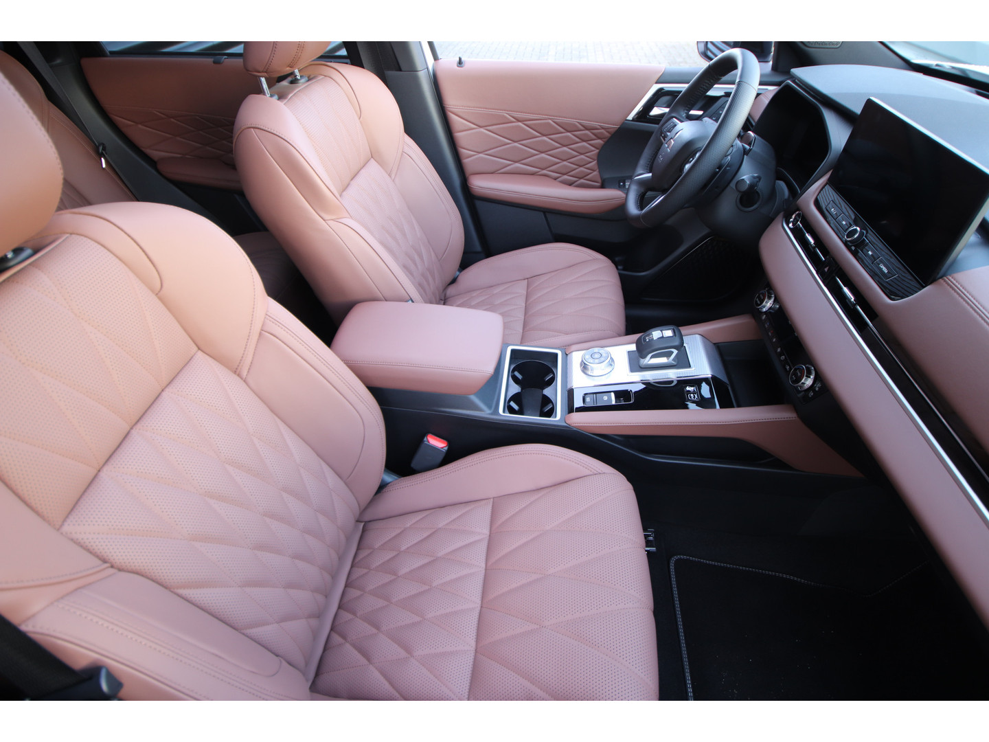 Mitsubishi Mitsubishi