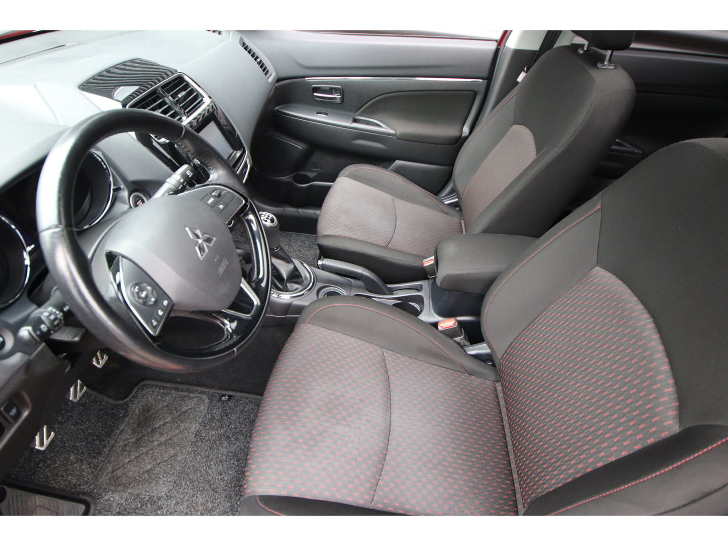 Mitsubishi Mitsubishi