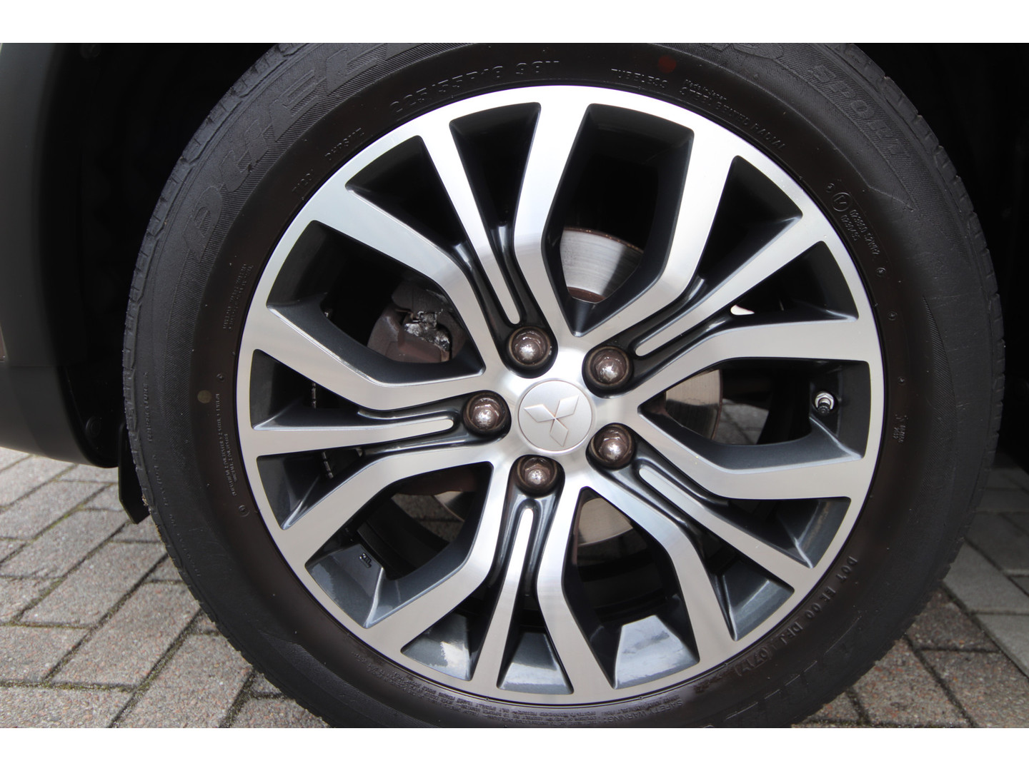 Mitsubishi Mitsubishi