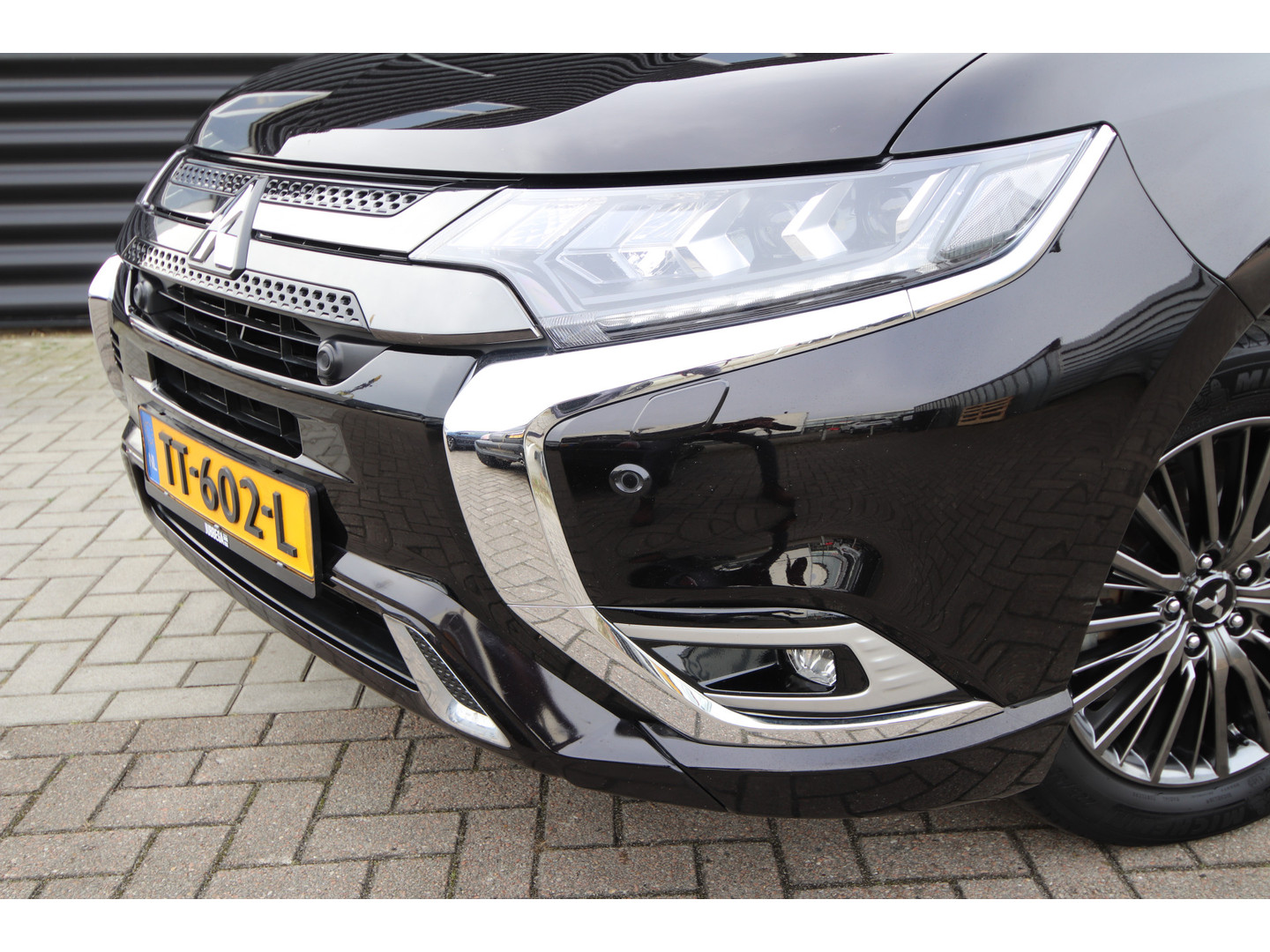 Mitsubishi Mitsubishi