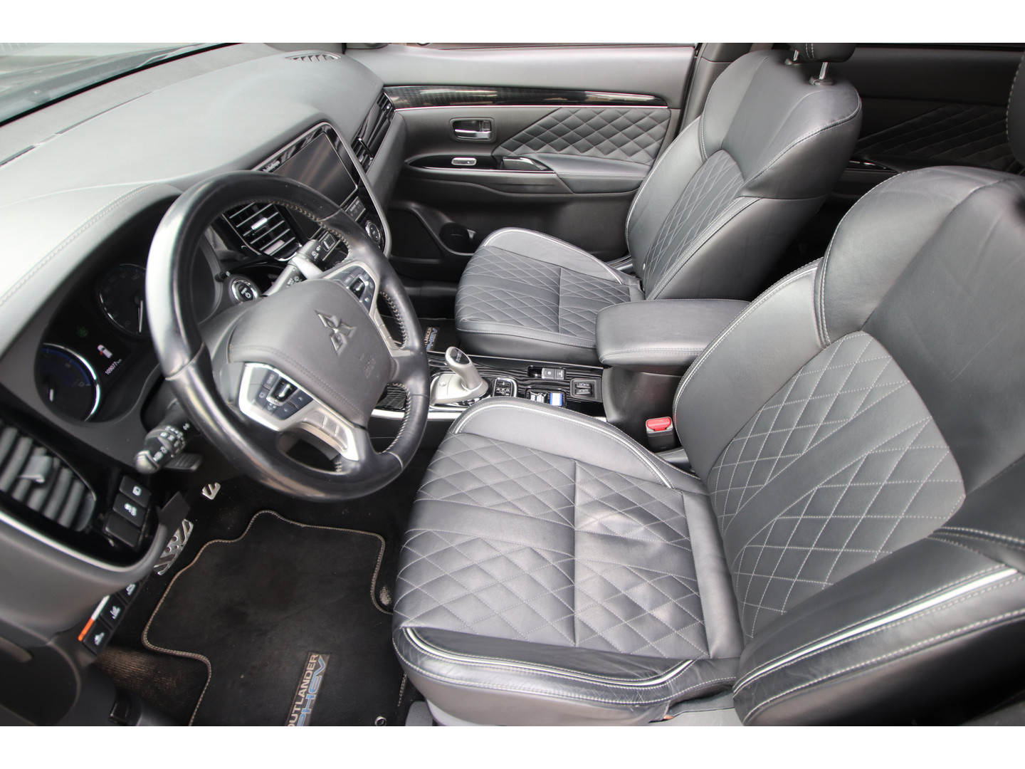 Mitsubishi Mitsubishi