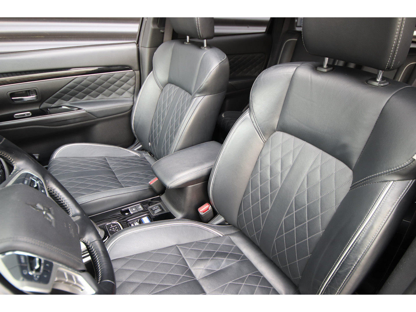 Mitsubishi Mitsubishi