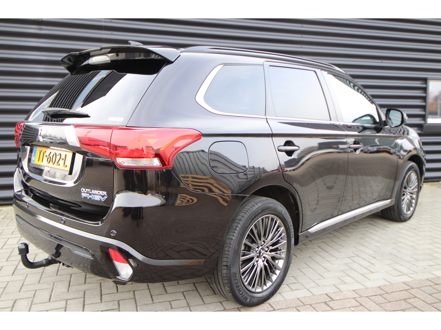 Mitsubishi Mitsubishi