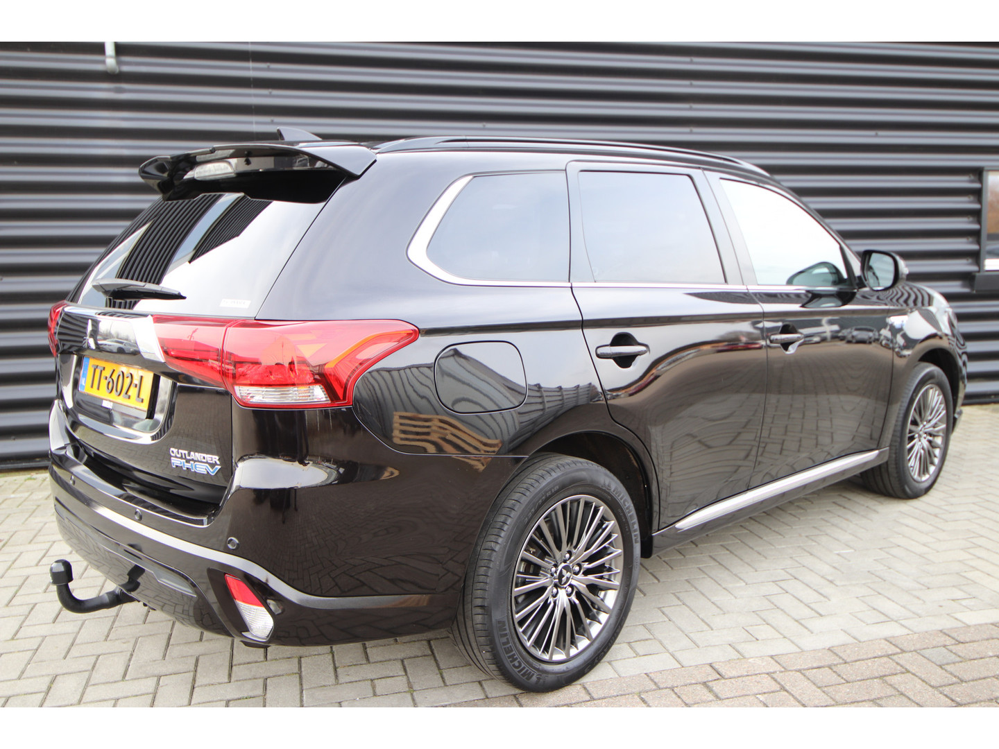 Mitsubishi Mitsubishi