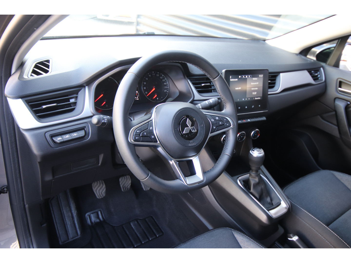 Mitsubishi Mitsubishi