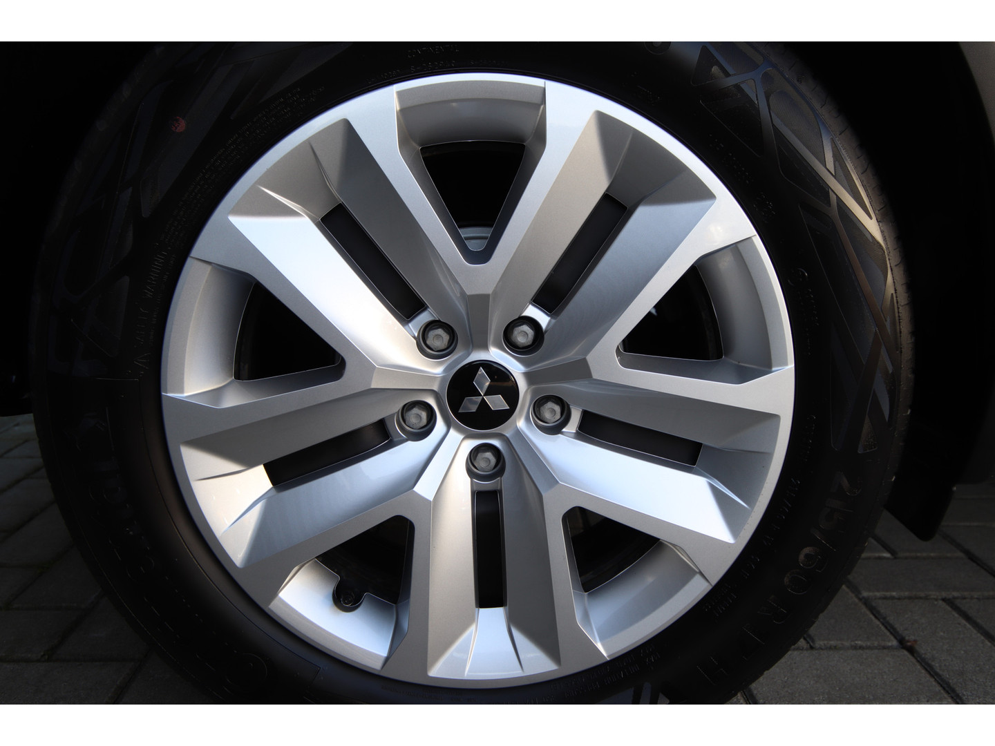 Mitsubishi Mitsubishi