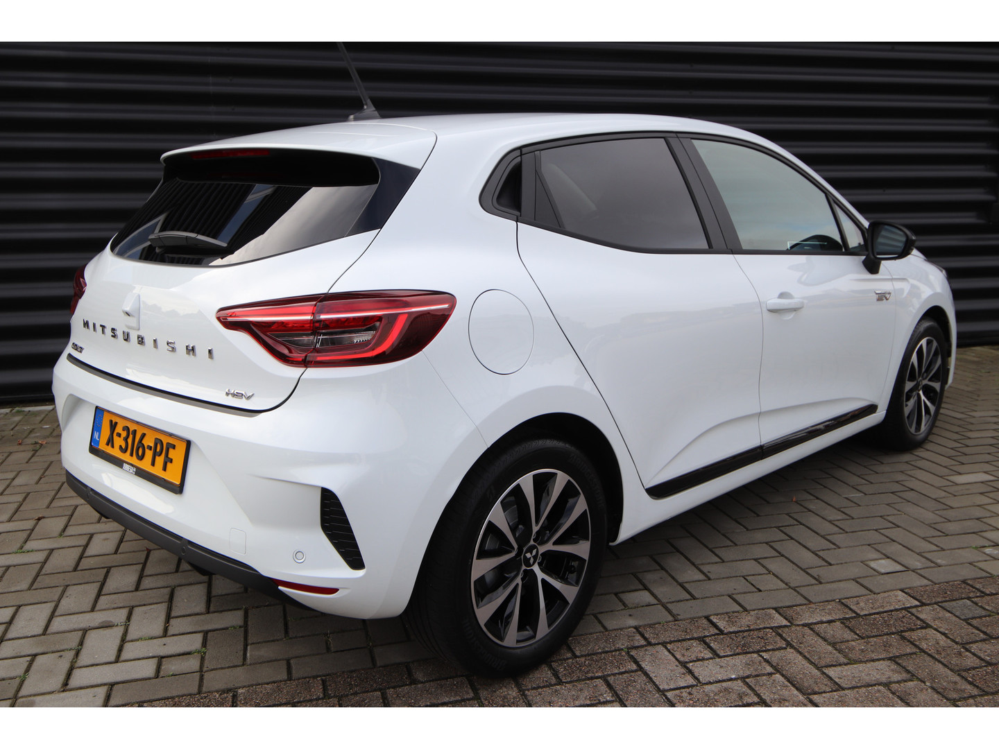 Mitsubishi Mitsubishi