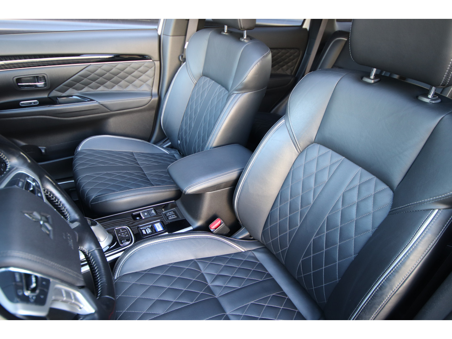 Mitsubishi Mitsubishi