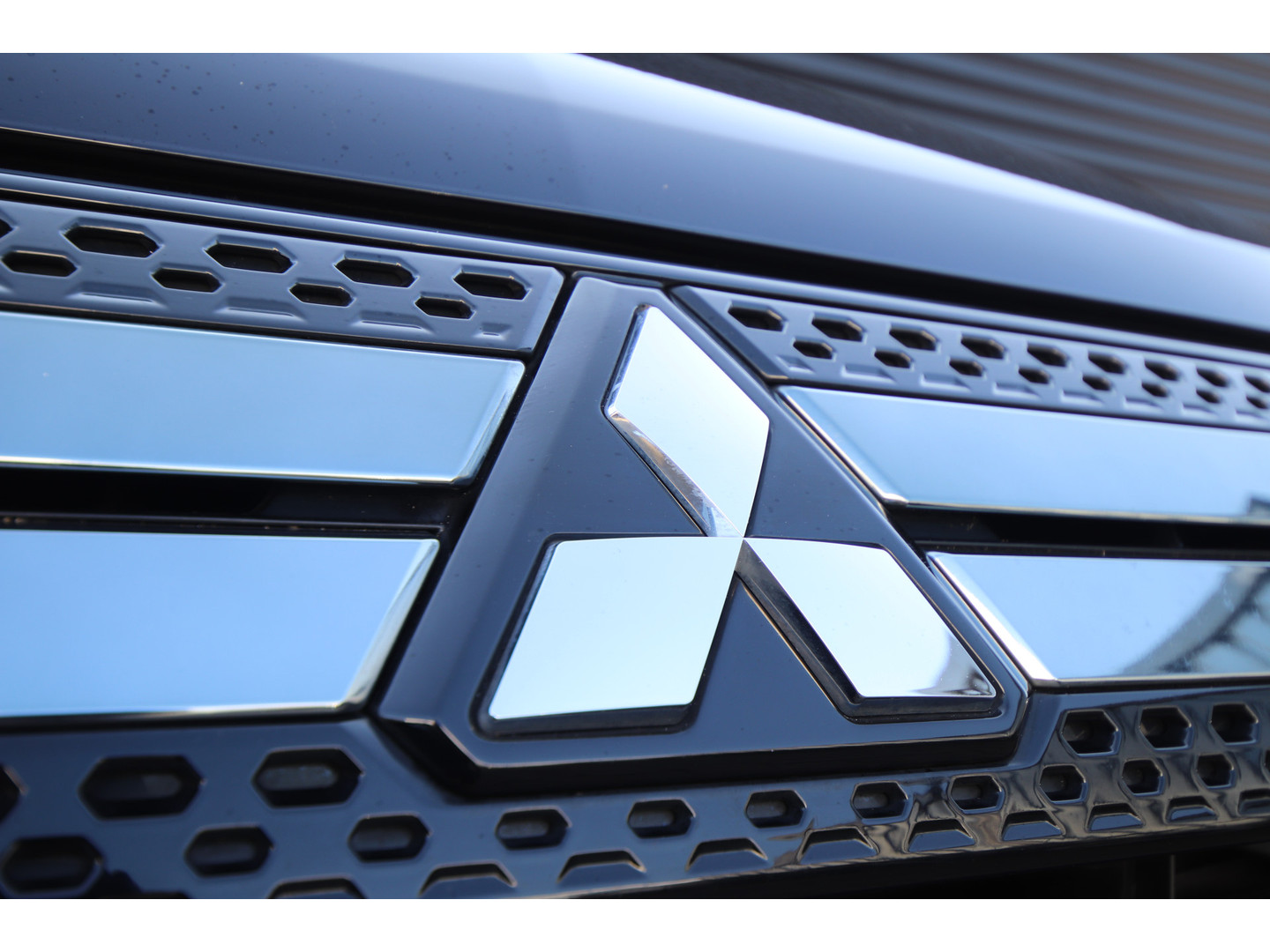 Mitsubishi Mitsubishi