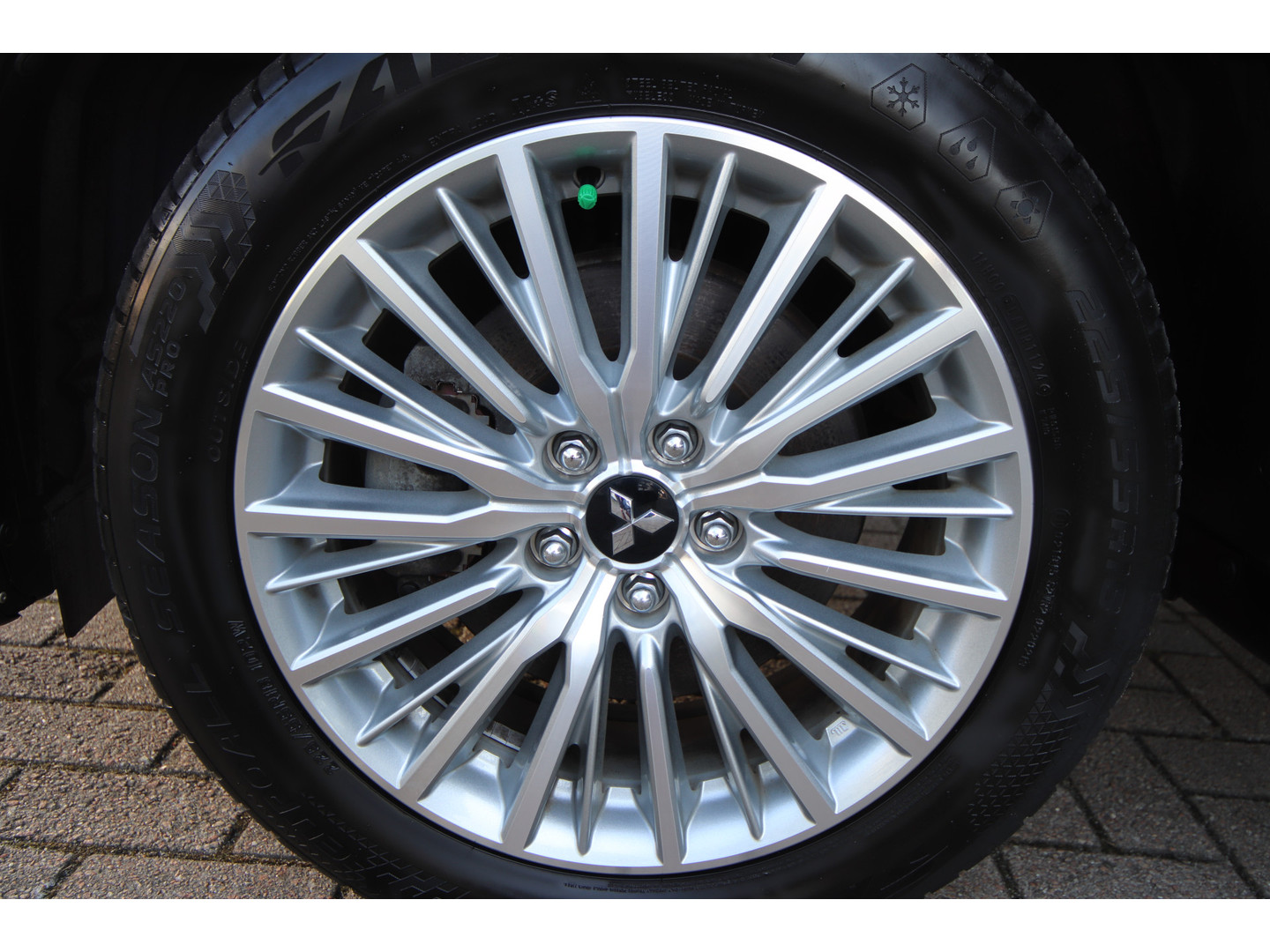 Mitsubishi Mitsubishi