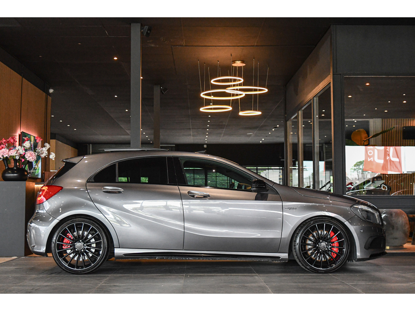 Mercedes-Benz Mercedes-Benz