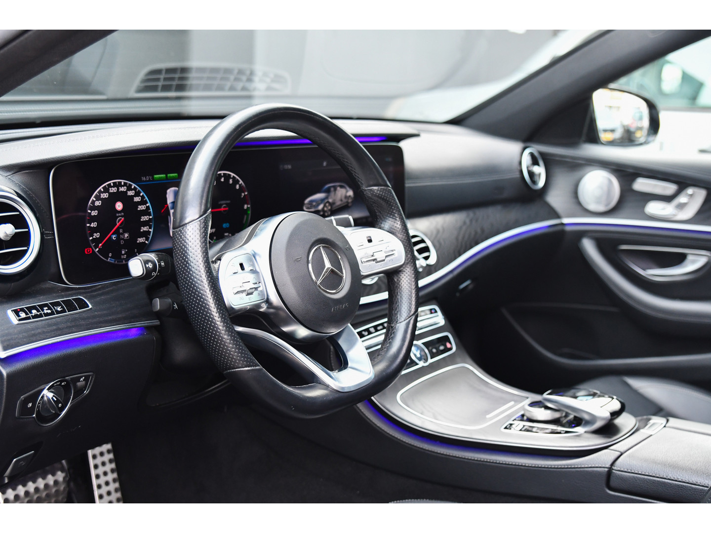 Mercedes-Benz Mercedes-Benz