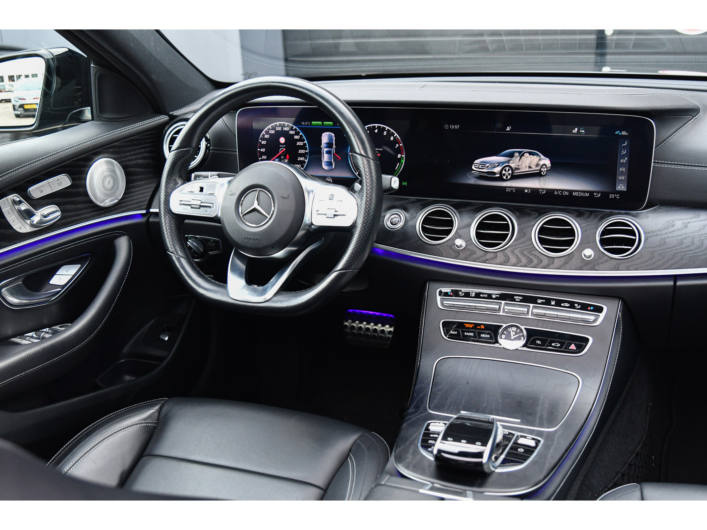 Mercedes-Benz Mercedes-Benz