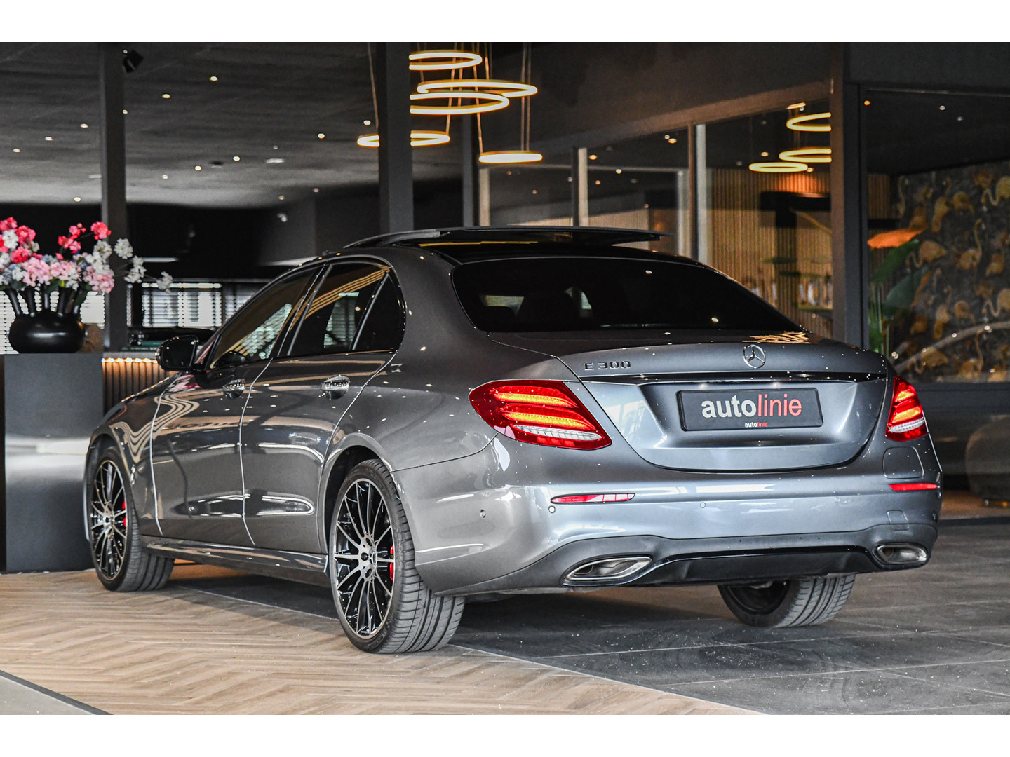 Mercedes-Benz Mercedes-Benz