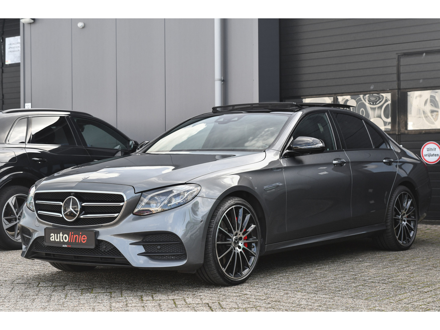 Mercedes-Benz Mercedes-Benz