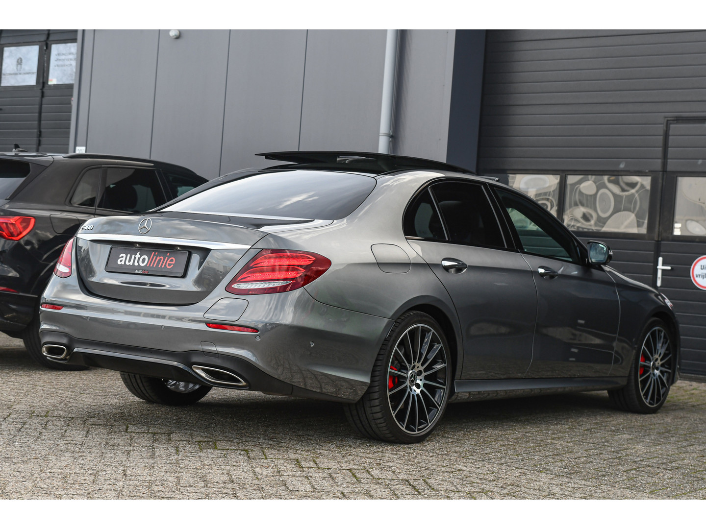 Mercedes-Benz Mercedes-Benz