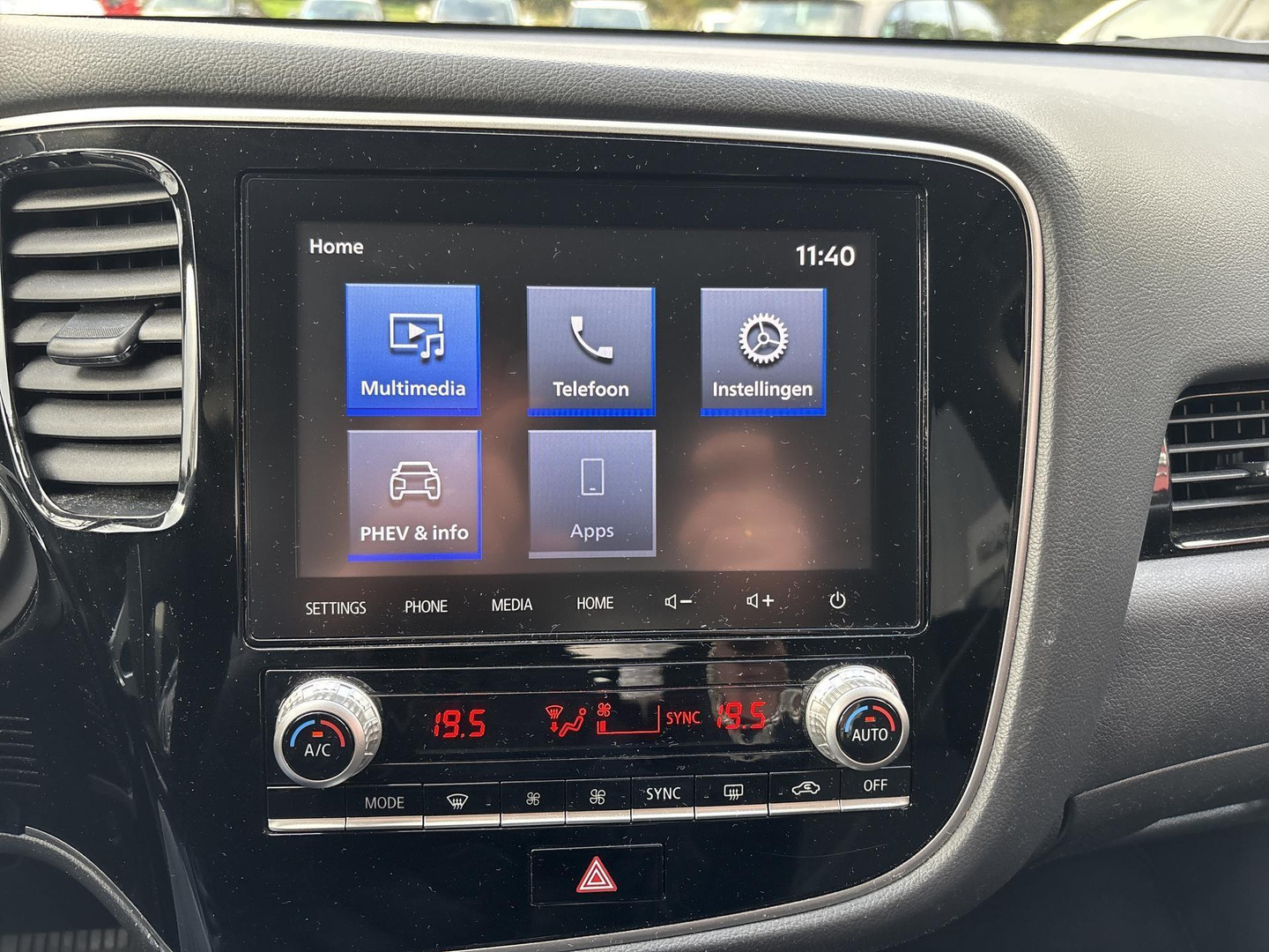 Mitsubishi Mitsubishi