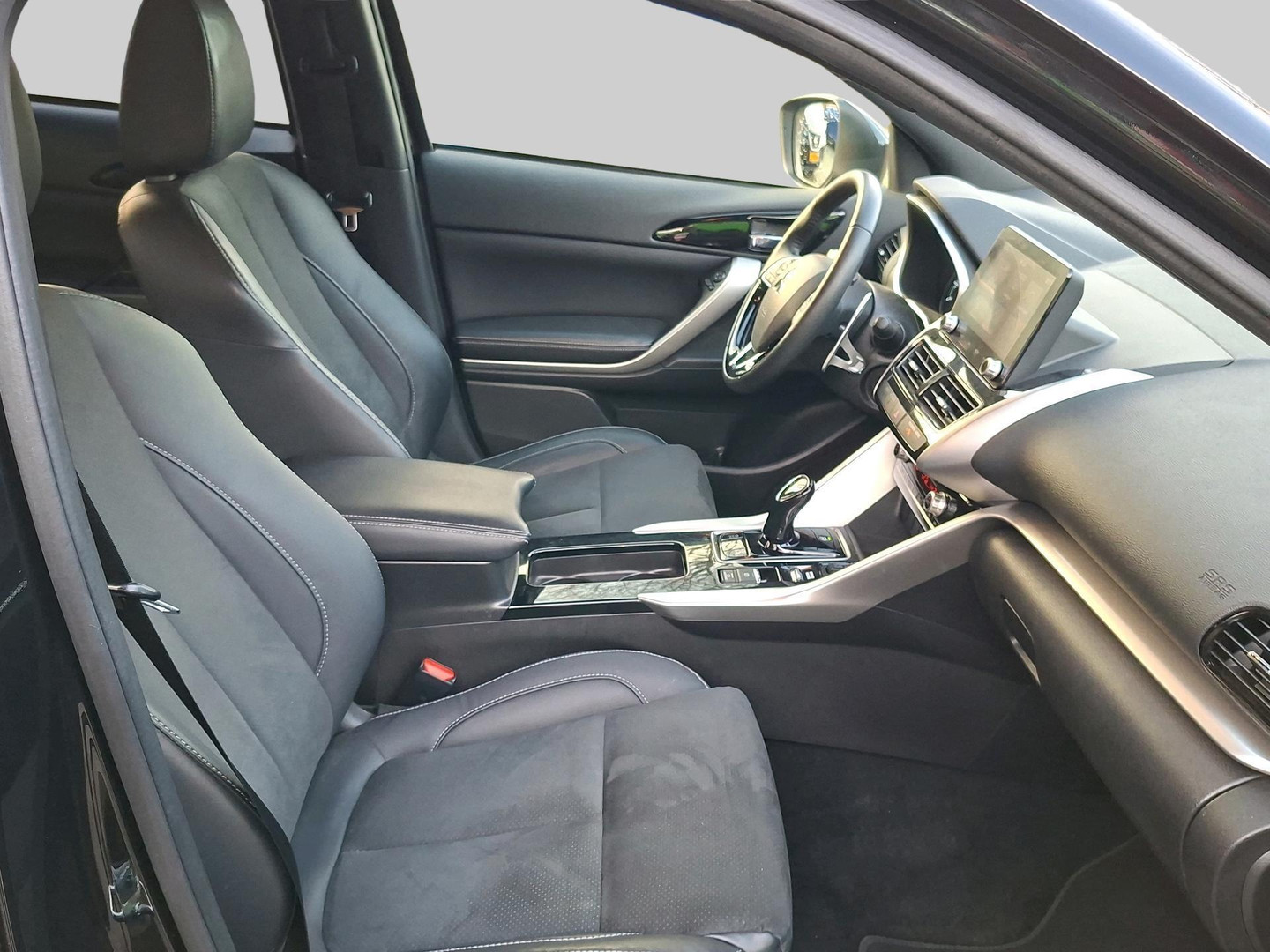 Mitsubishi Mitsubishi