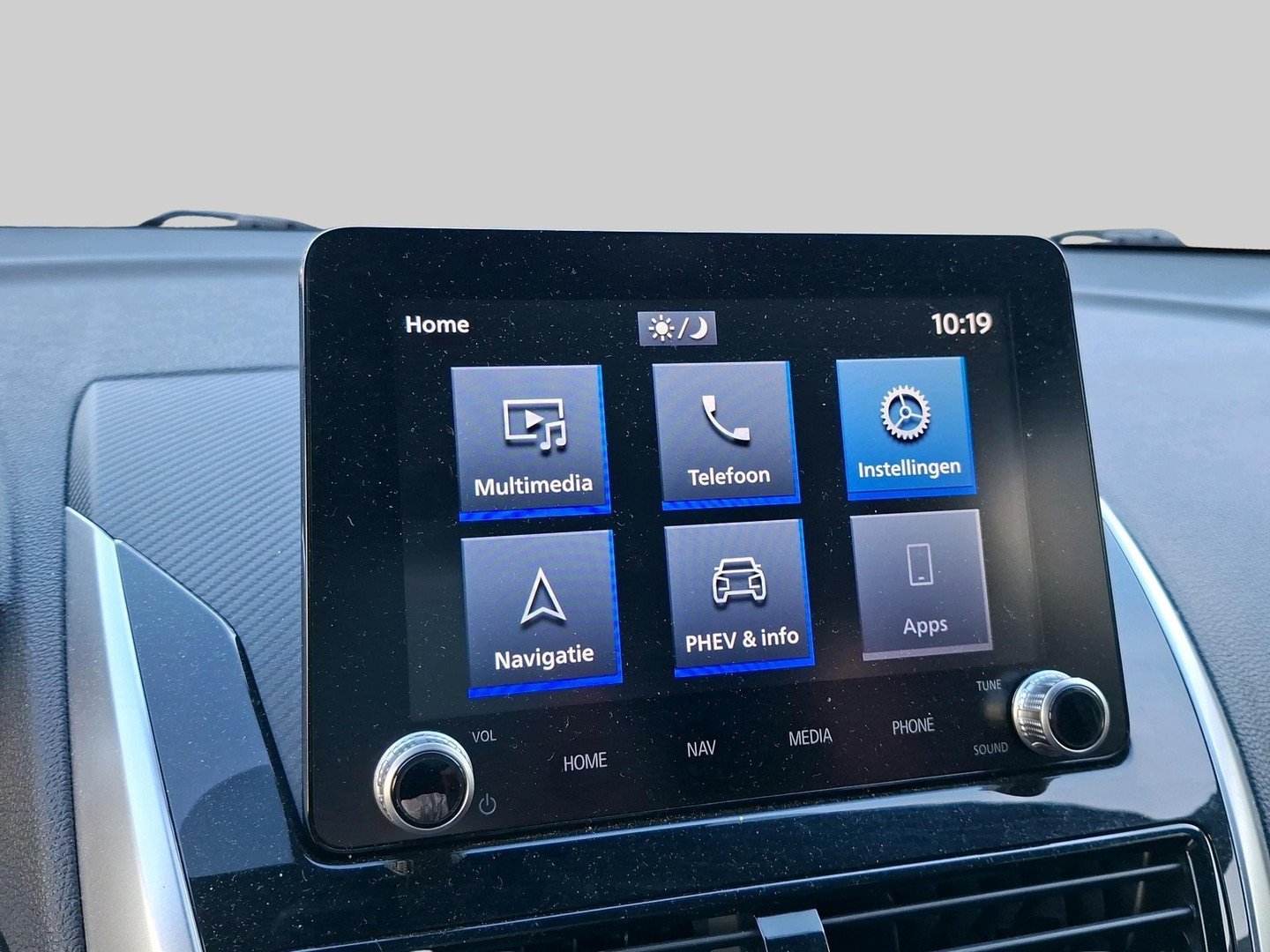 Mitsubishi Mitsubishi