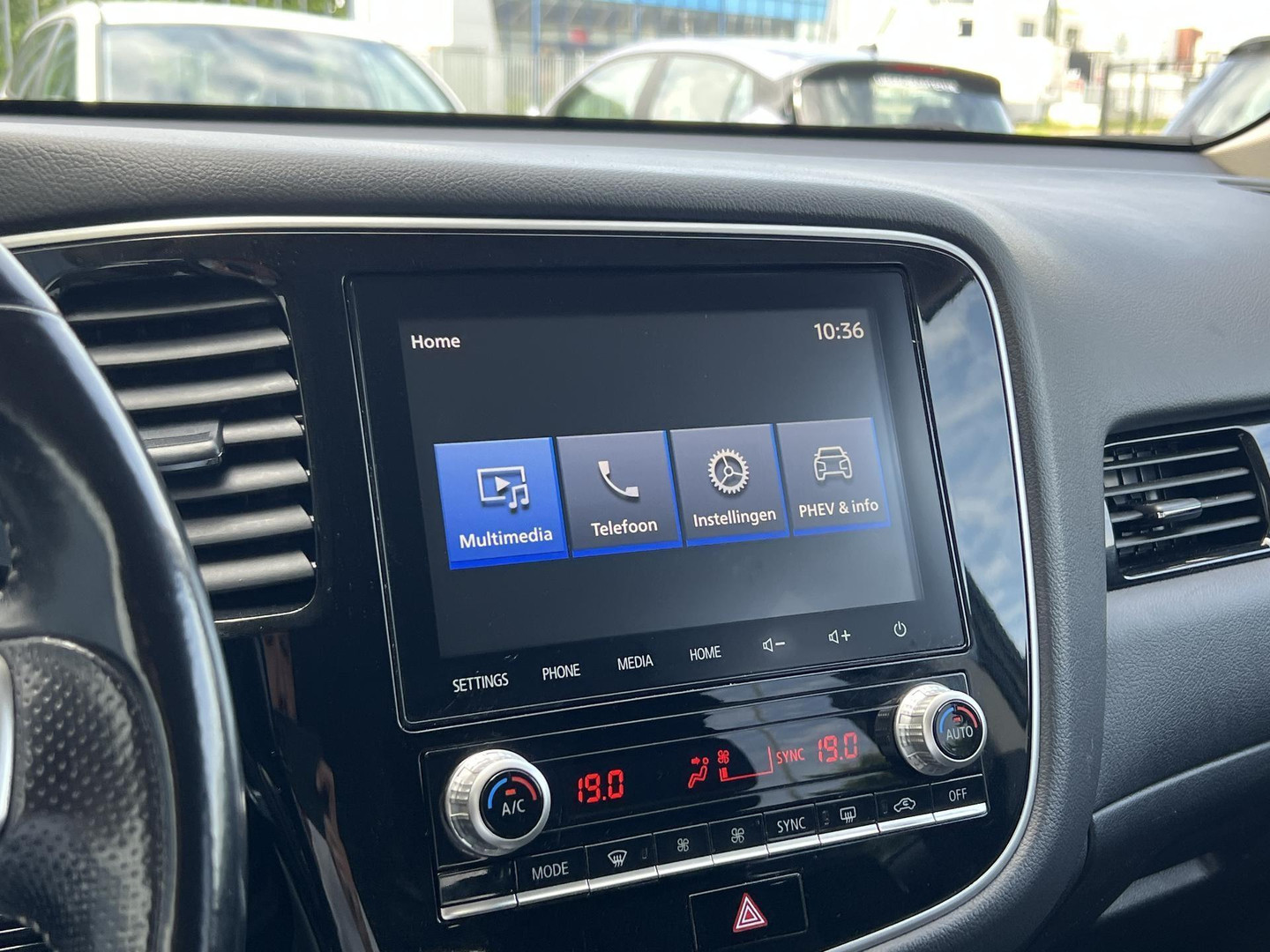 Mitsubishi Mitsubishi