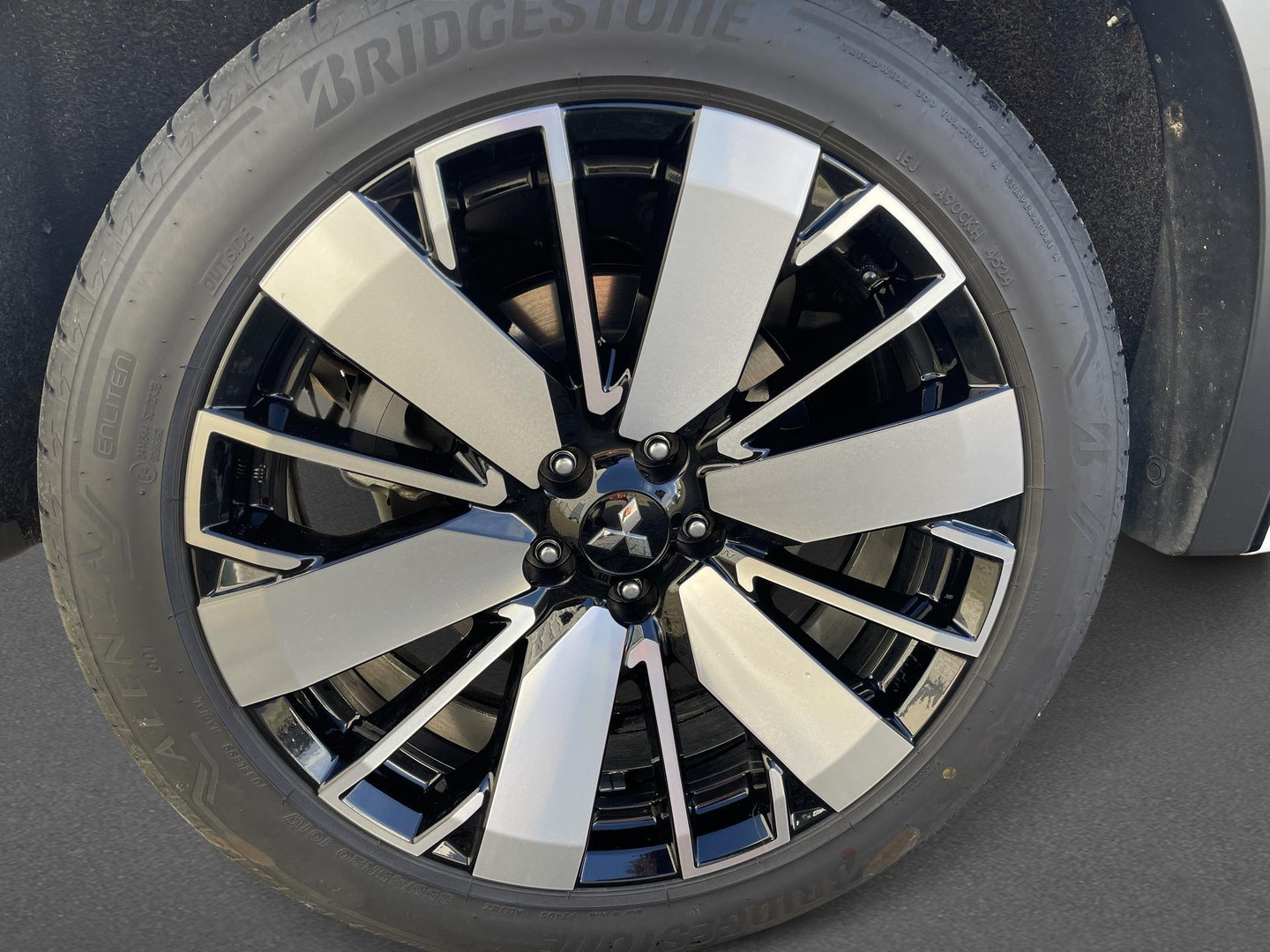 Mitsubishi Mitsubishi