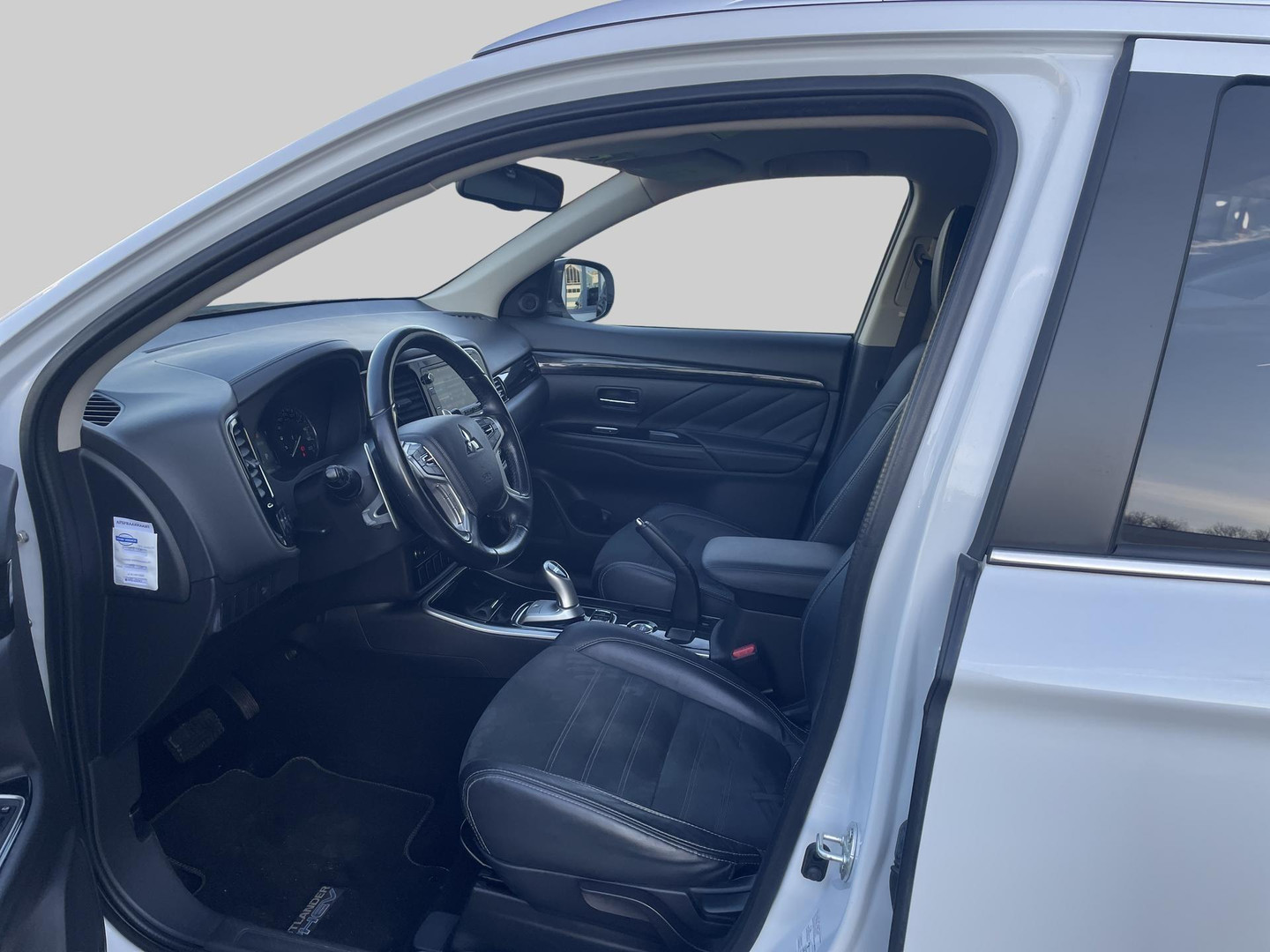 Mitsubishi Mitsubishi