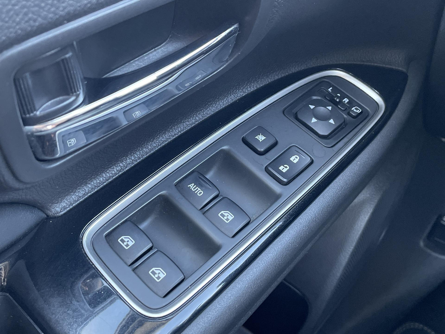 Mitsubishi Mitsubishi