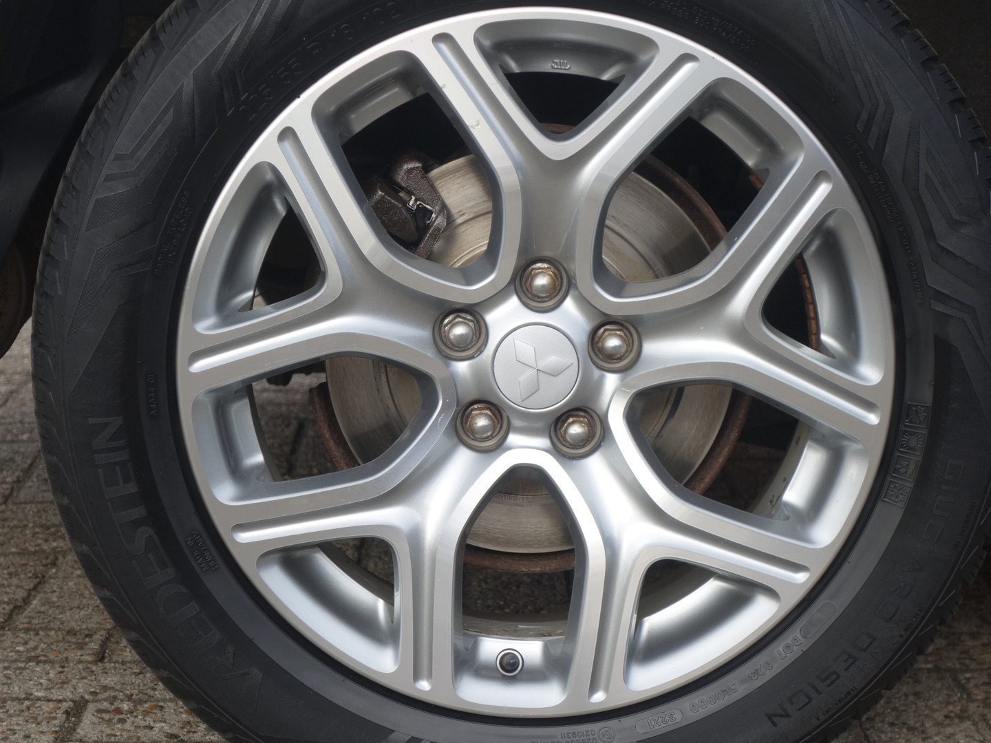 Mitsubishi Mitsubishi