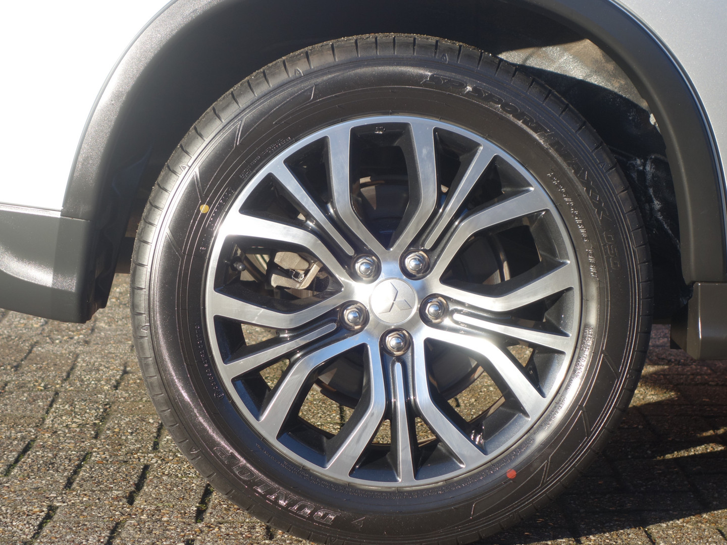 Mitsubishi Mitsubishi