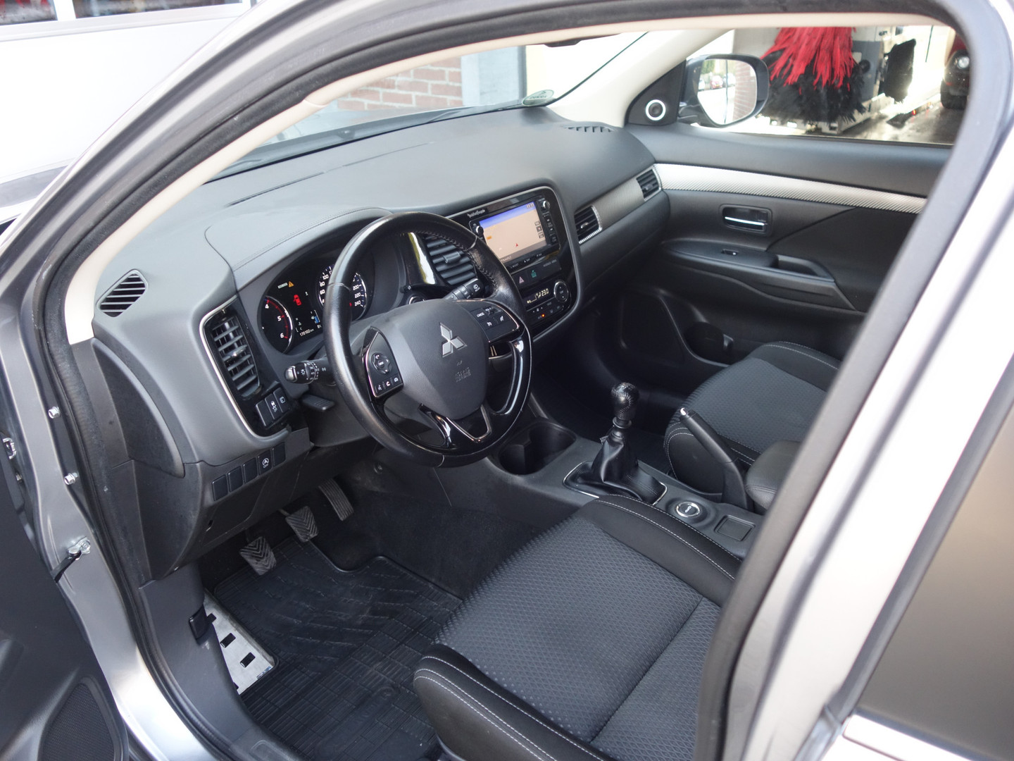 Mitsubishi Mitsubishi