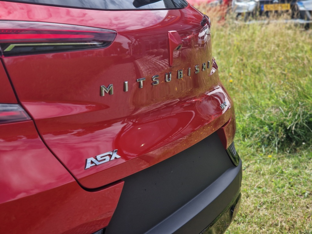 Mitsubishi Mitsubishi