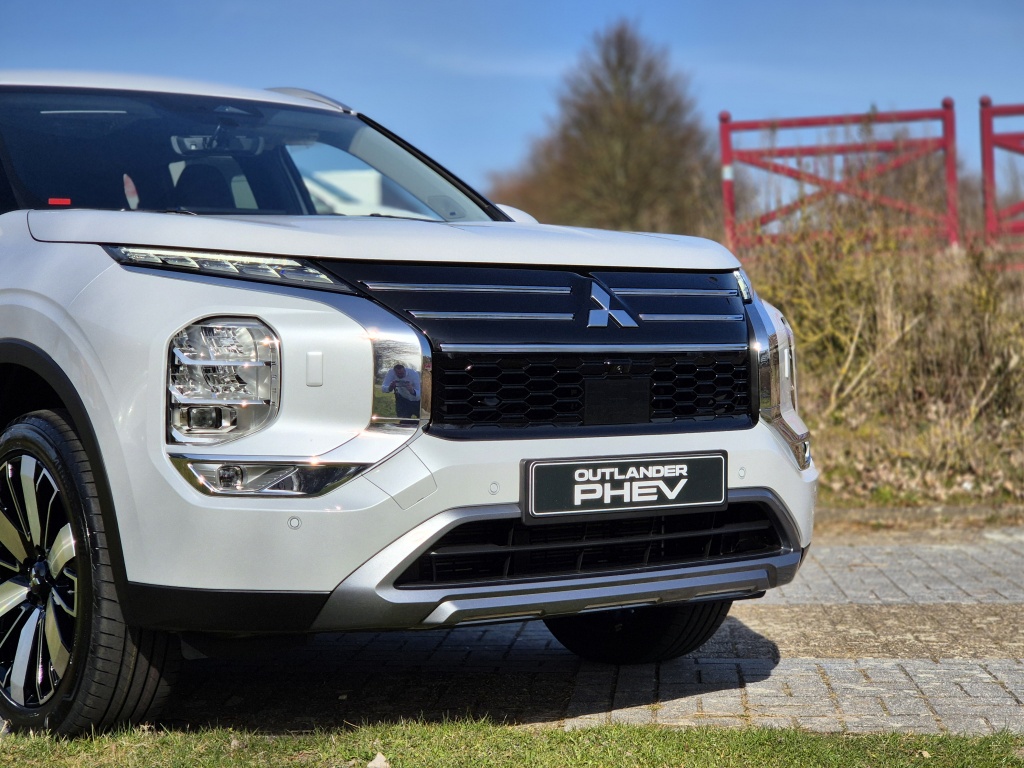 Mitsubishi Mitsubishi