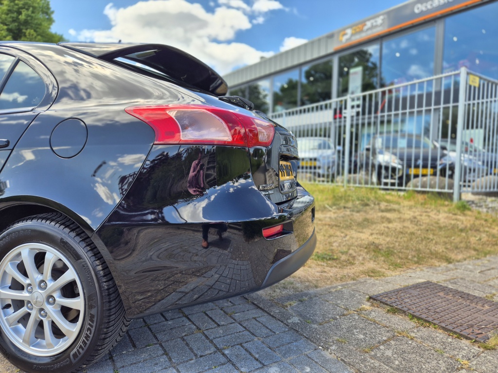 Mitsubishi Mitsubishi