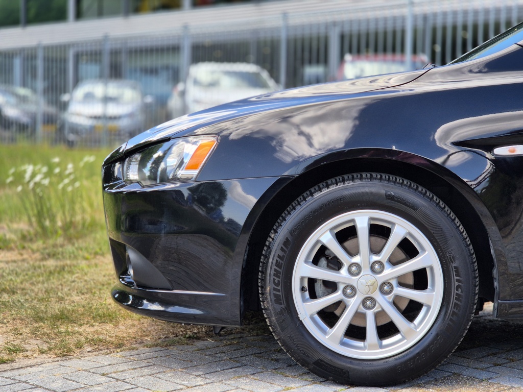 Mitsubishi Mitsubishi