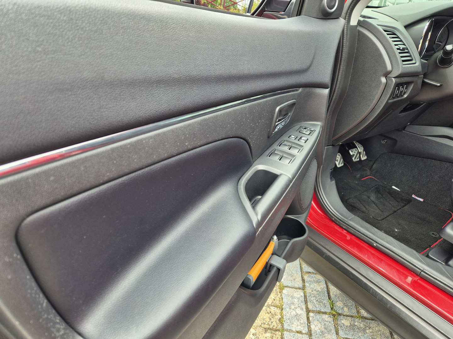 Mitsubishi Mitsubishi