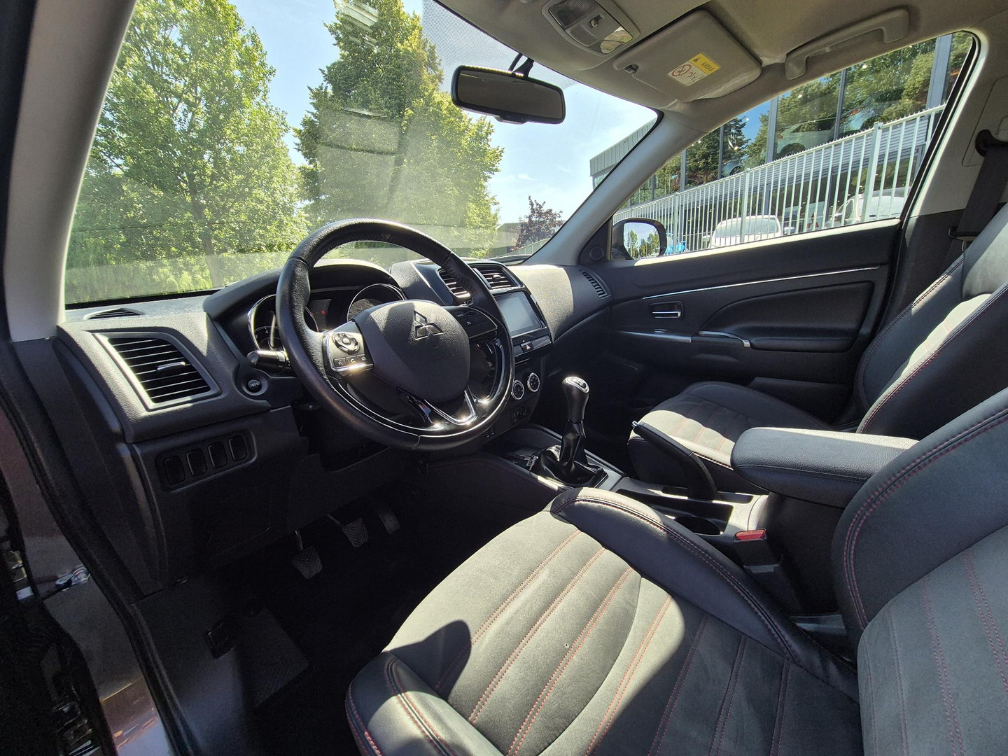 Mitsubishi Mitsubishi