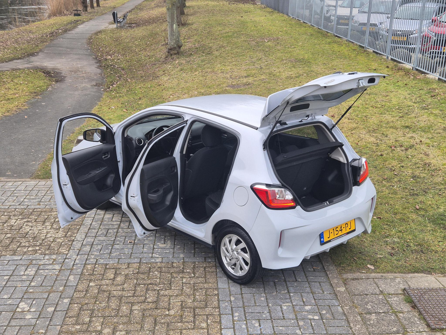 Mitsubishi Mitsubishi