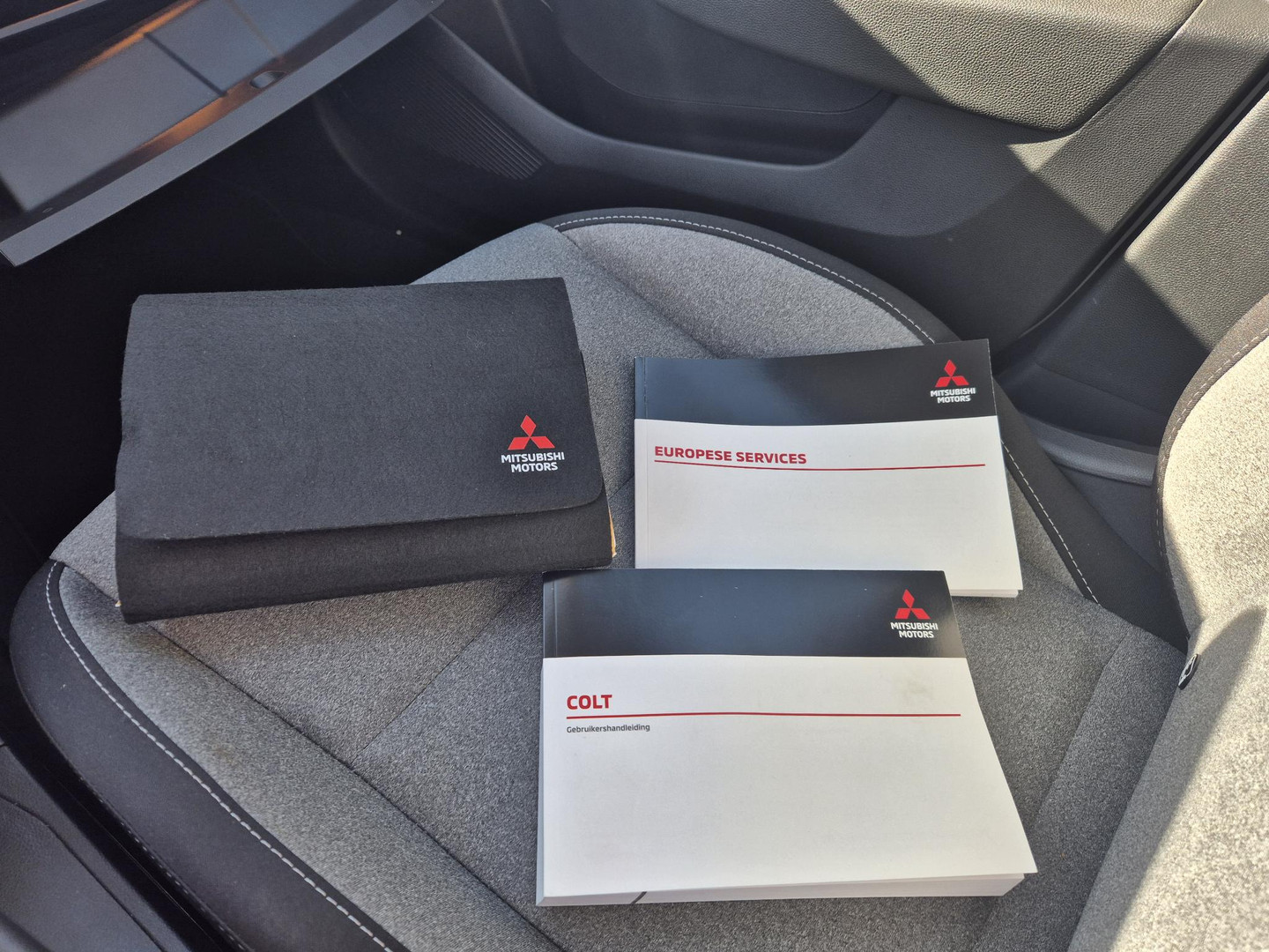 Mitsubishi Mitsubishi