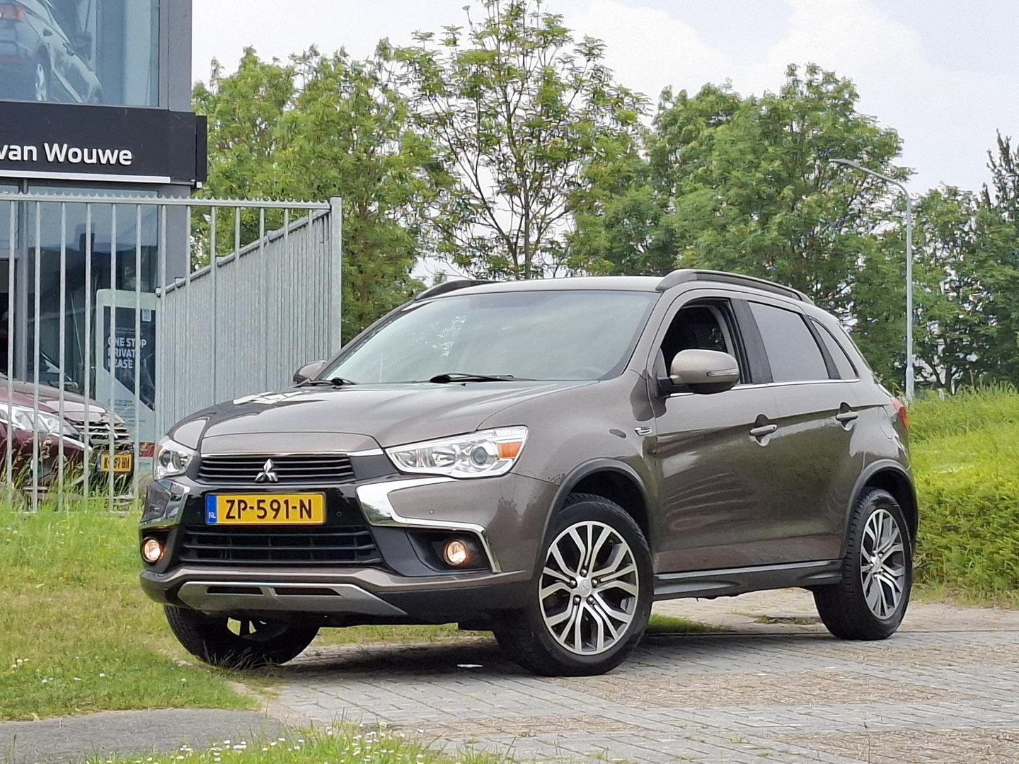 Mitsubishi Mitsubishi