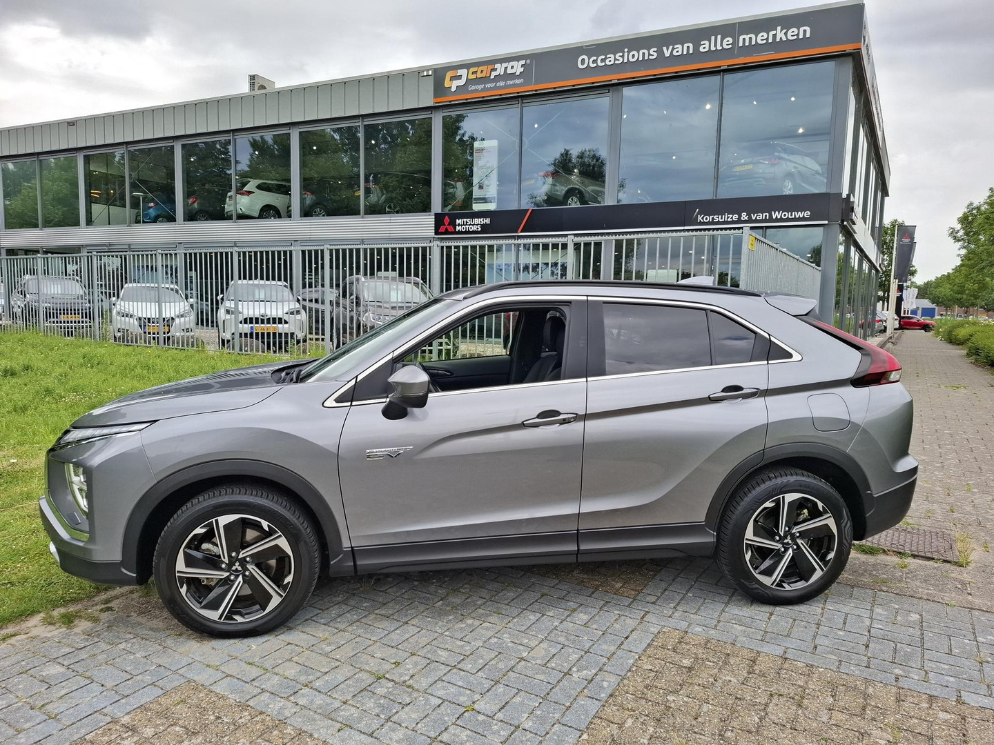 Mitsubishi Mitsubishi