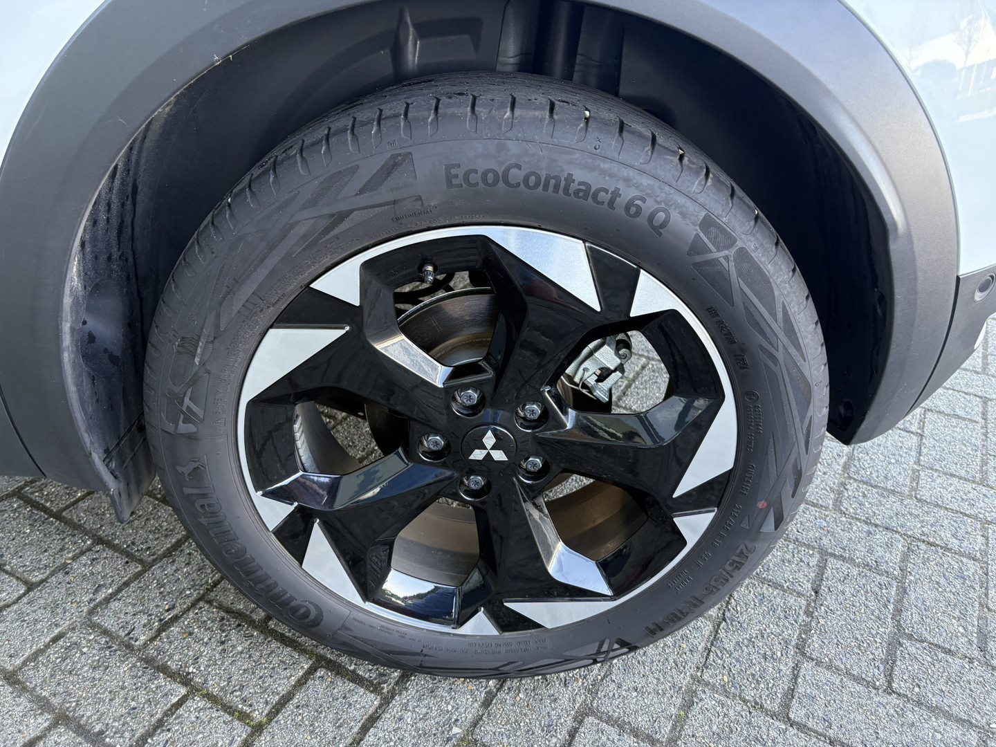 Mitsubishi Mitsubishi