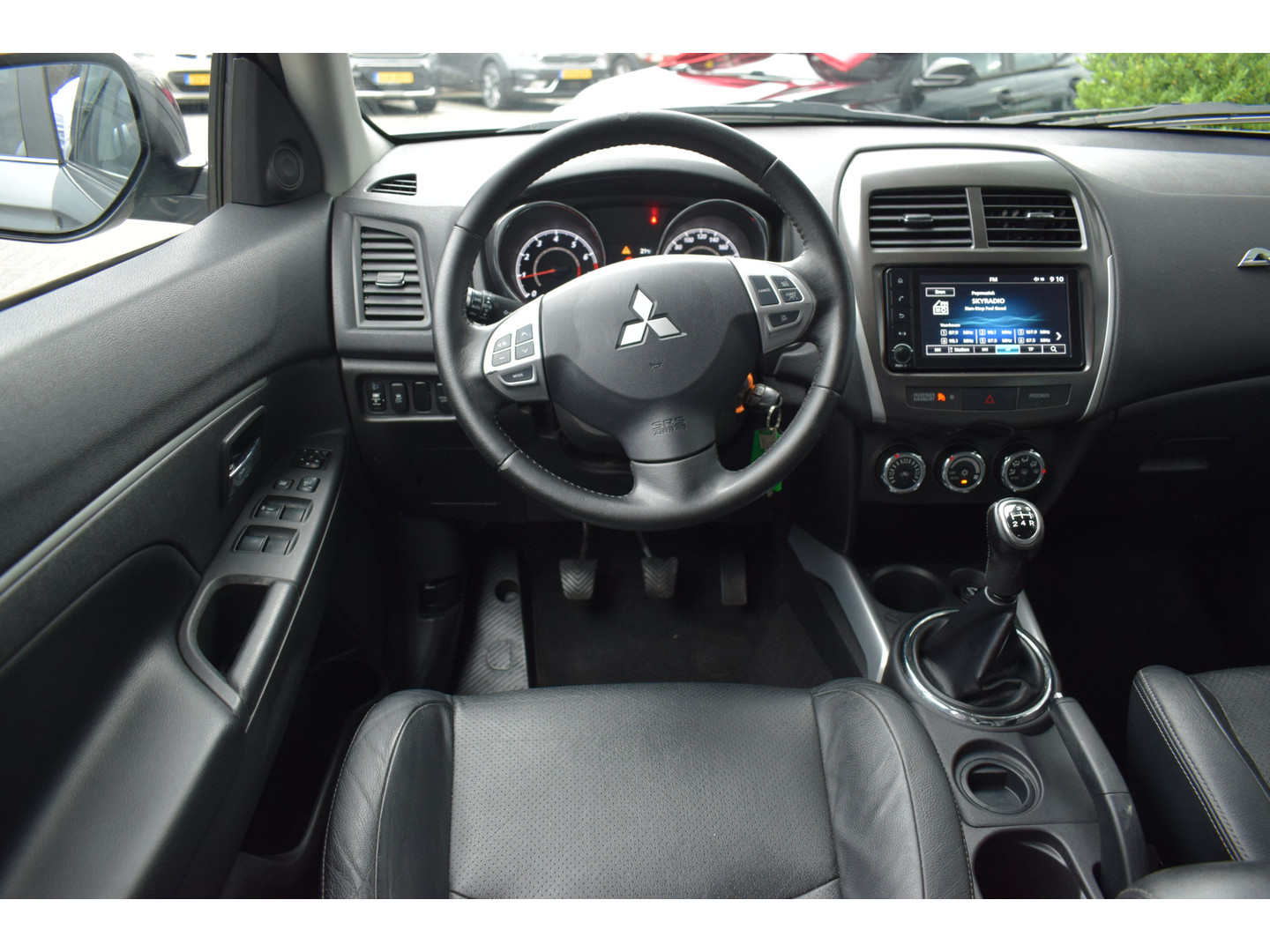 Mitsubishi Mitsubishi