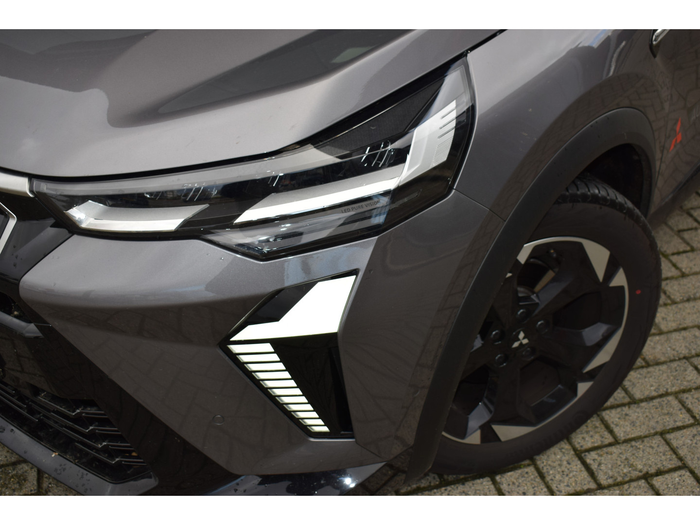 Mitsubishi Mitsubishi