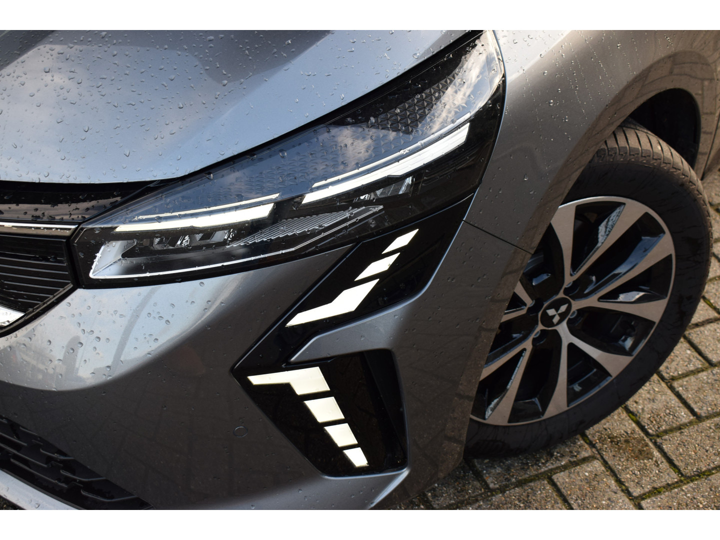 Mitsubishi Mitsubishi